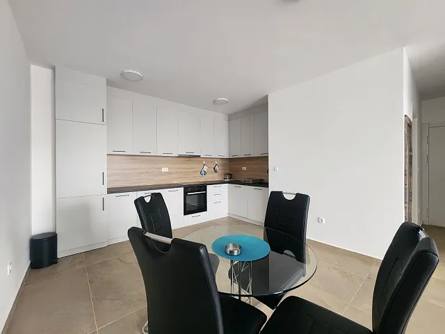One-Bedroom Apartment 53 m² with Terrace and City & Sea View — Bečići — photo 5